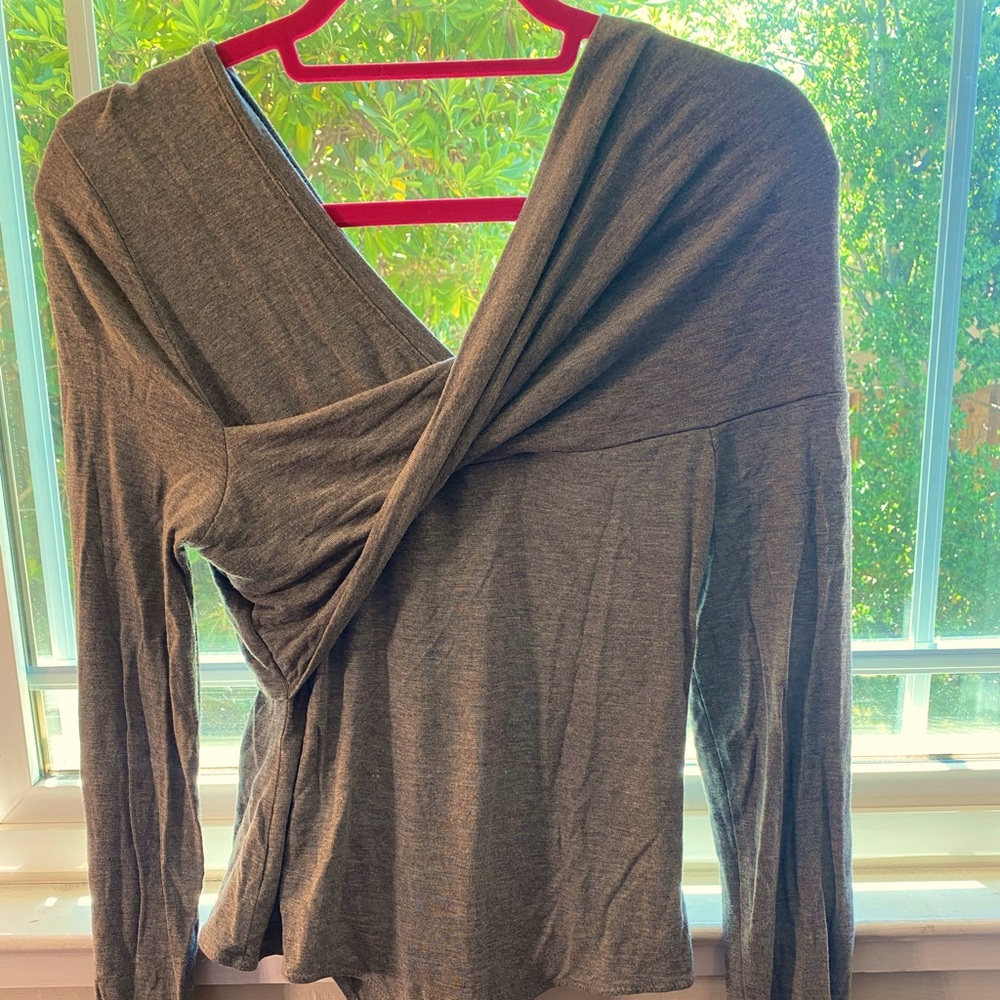 Bcbgmaxazria grey shirt